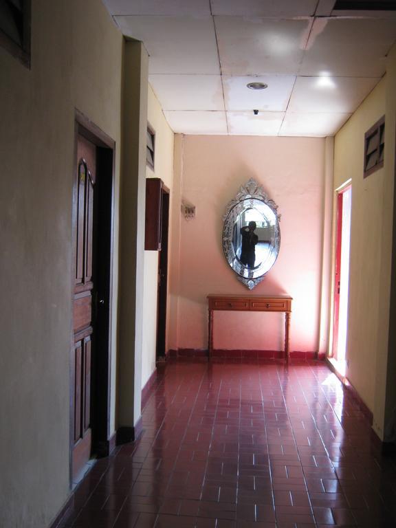 Le Paradis Hotel Palembang Eksteriør billede