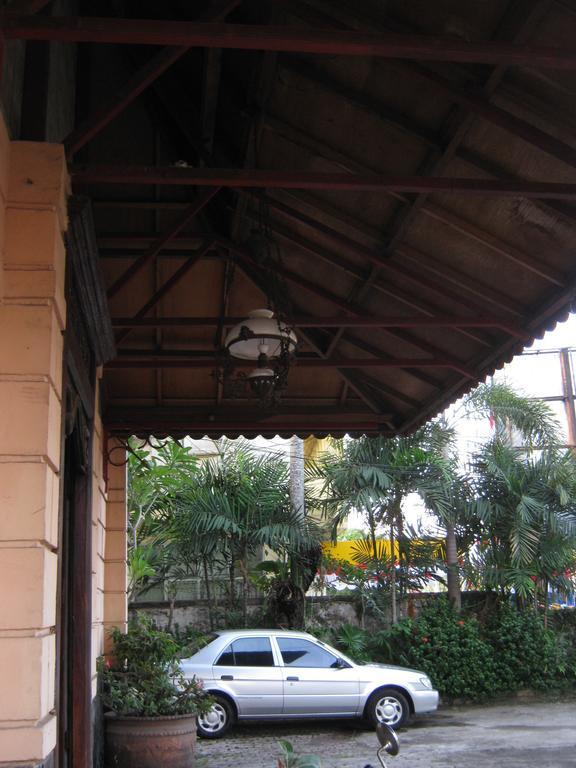 Le Paradis Hotel Palembang Eksteriør billede