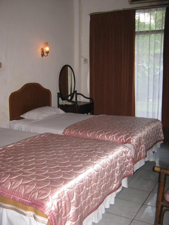 Le Paradis Hotel Palembang Værelse billede