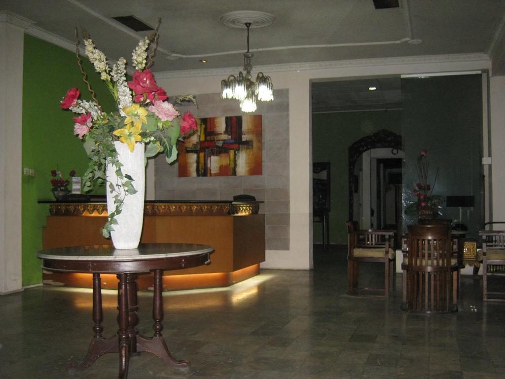 Le Paradis Hotel Palembang Eksteriør billede