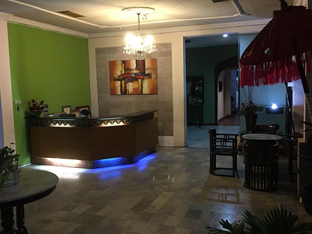 Le Paradis Hotel Palembang Eksteriør billede